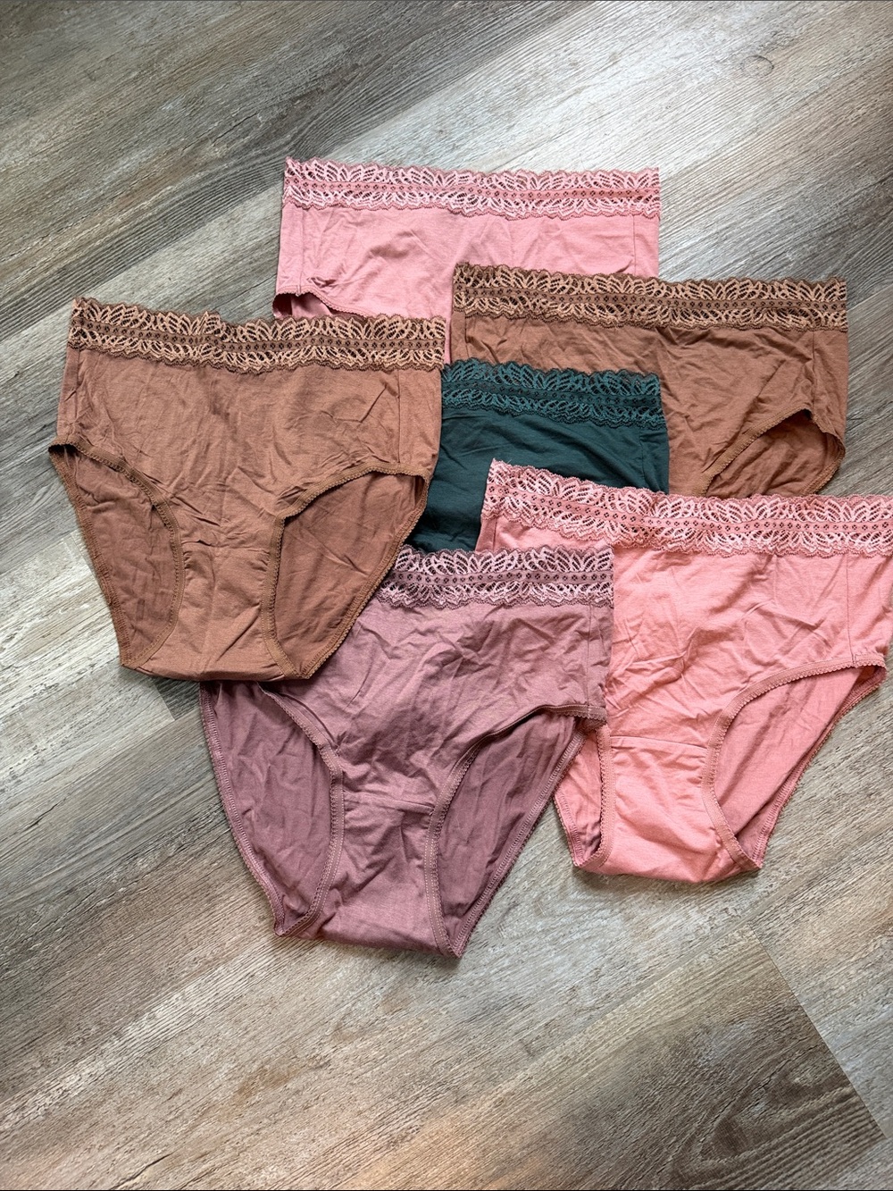 Kindred Bravely | Lace-Trim Cotton Bikini Briefs - Pink, Mauve, Brown, Teal